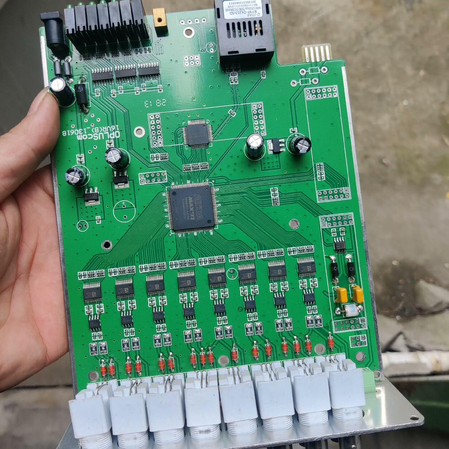 阿尔特拉epm570t144c5n拆机芯片带板 打包出售