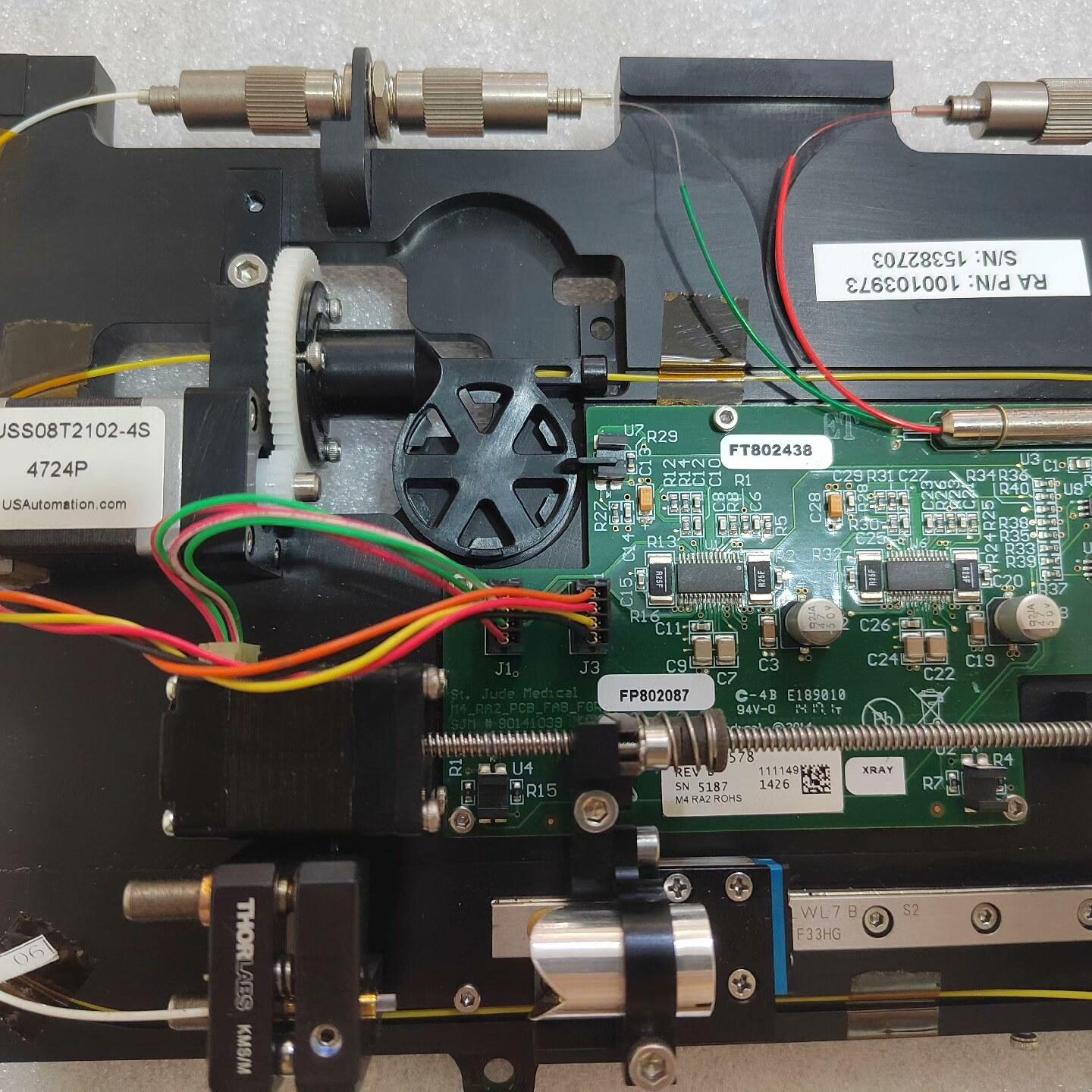 拆机THORLABS主板一块 带电磁阀和道轨滑块 图片来源于