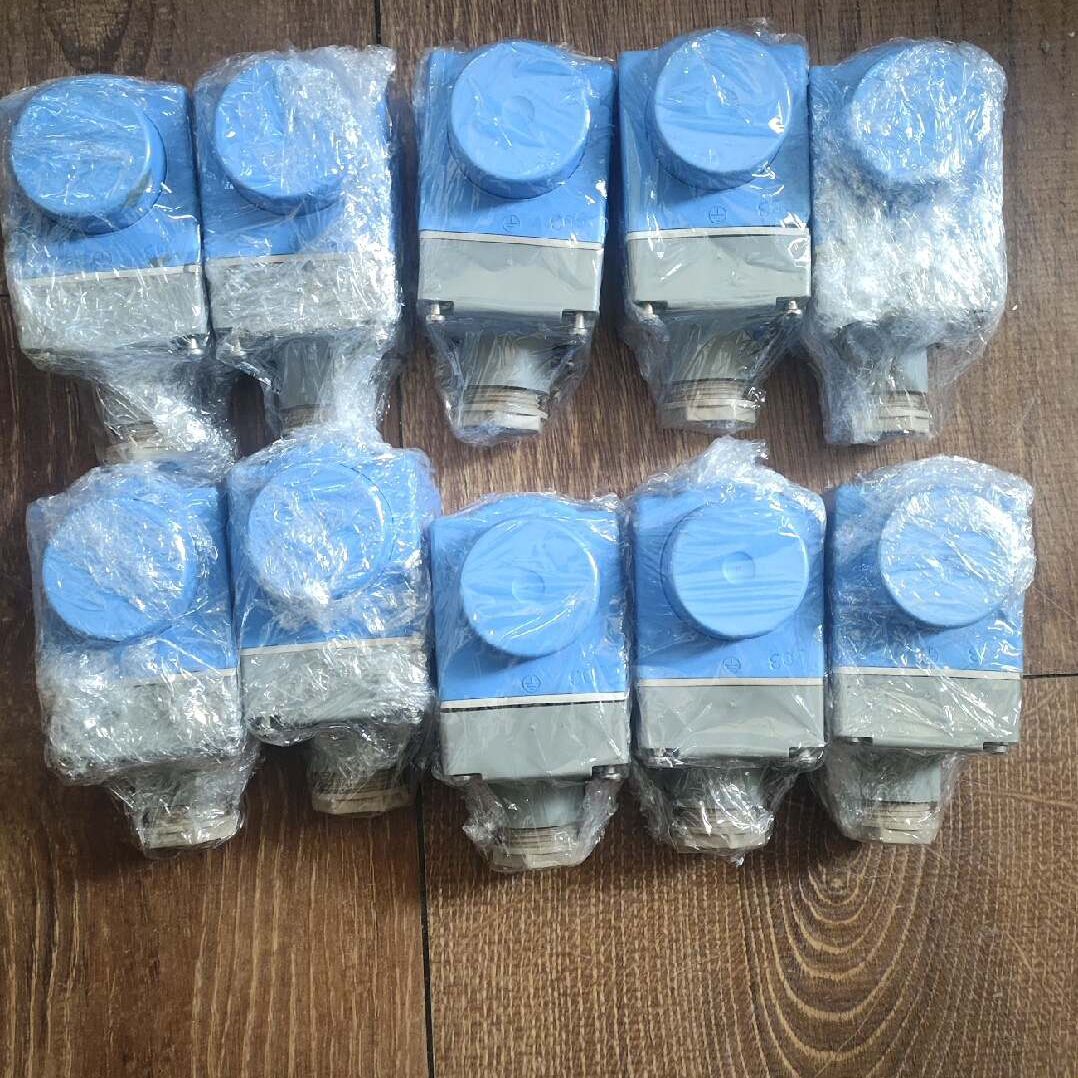 丹佛斯电磁阀线圈018F6176  10