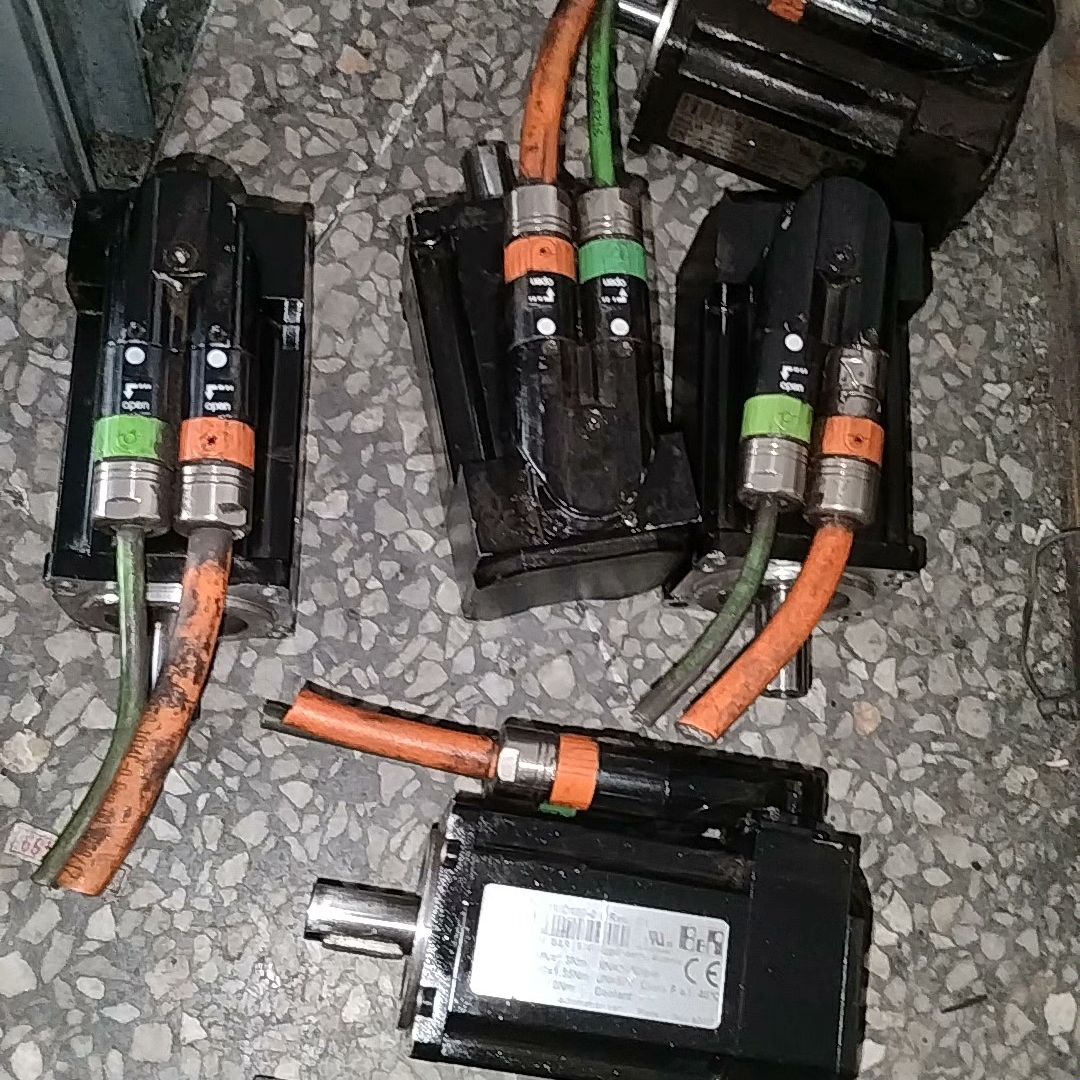 贝加莱伺服电机 型号8LVA23.B1030D100-0拆机