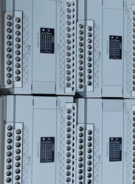 PLC扩展模块：FPX0-E40RD  成色漂亮 实物图