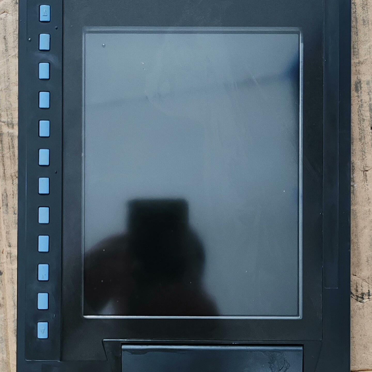 FCU7-DU120-12M70系统10.4寸显示器 原