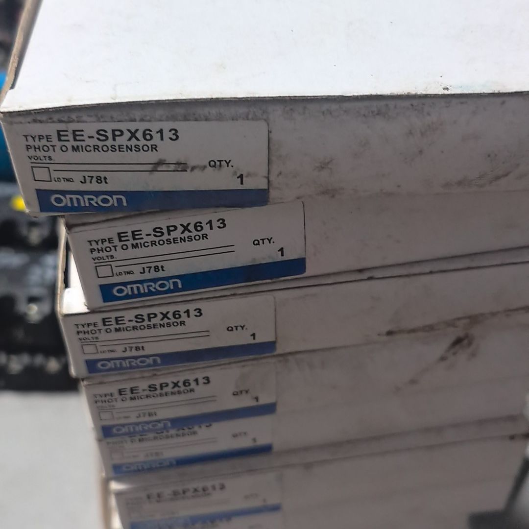 液位传感器EE-SPX613 ！