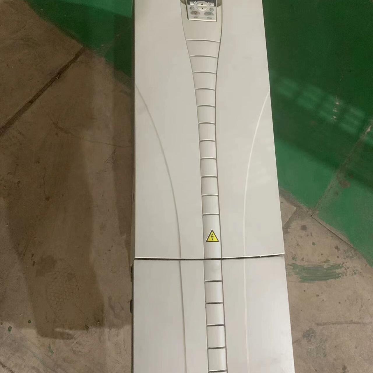 变频器ACS510-01-195A-4剪线拆机