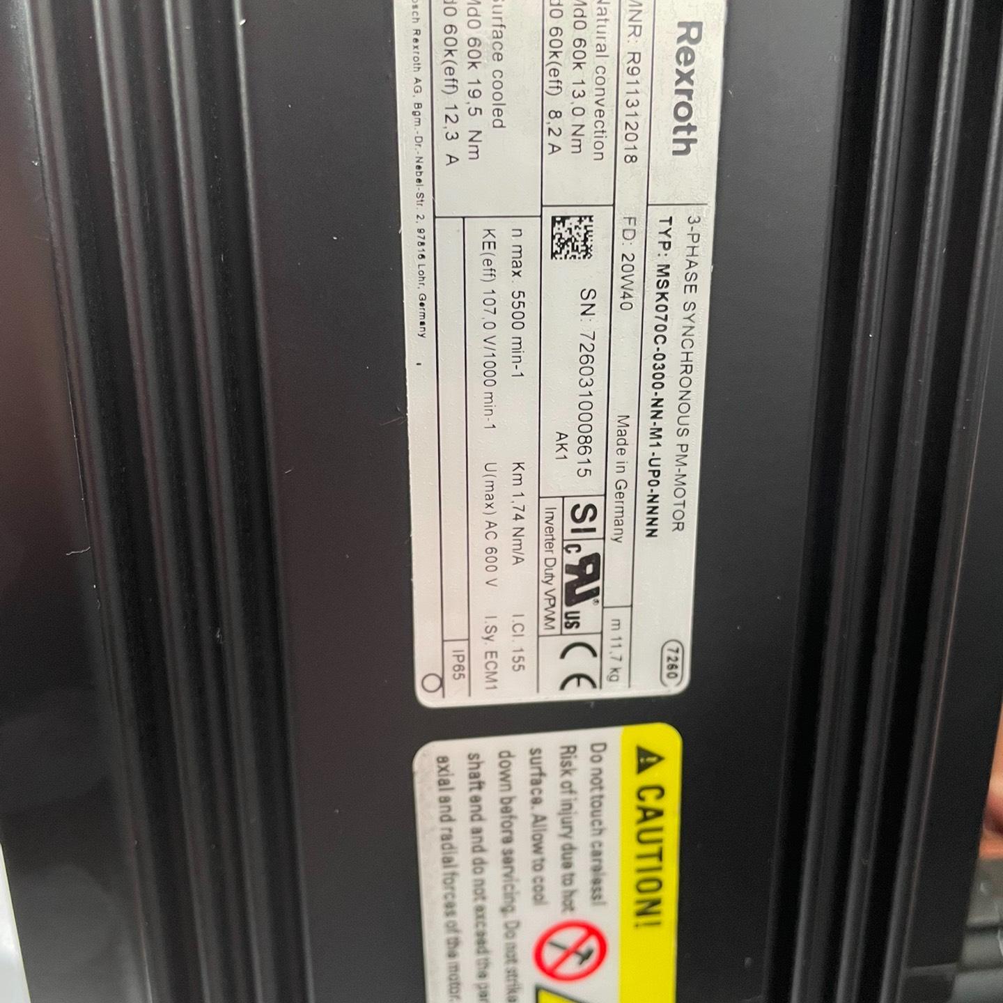 电机 MSK070C-0300-NN-M1-UP0-N