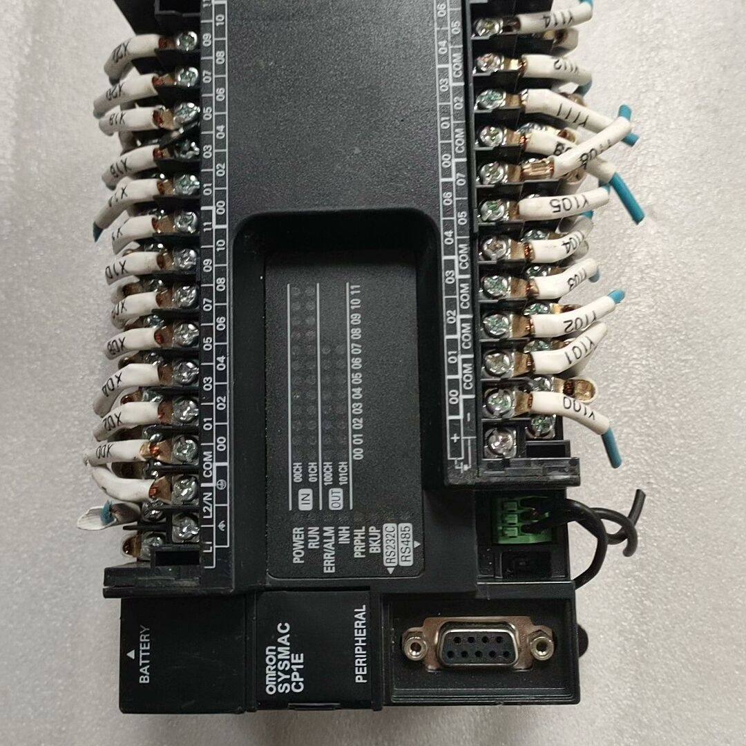 PLC CP1E-N40S1DR-A 成色漂亮 功