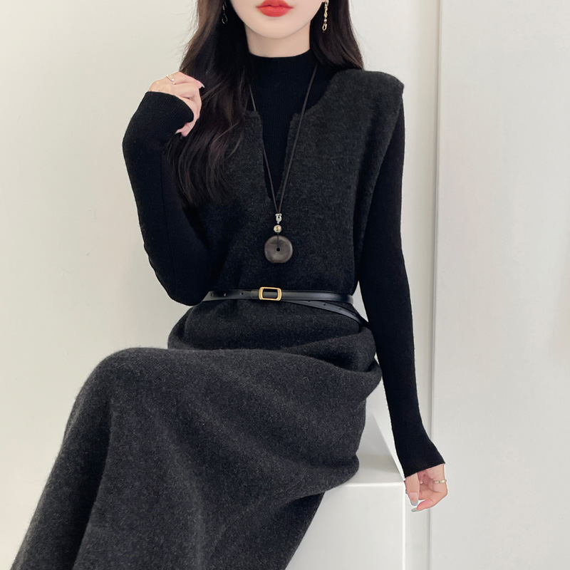 京绒羊2025秋冬V领100%羊毛马甲裙女士时尚宽松显瘦气质无袖毛衣