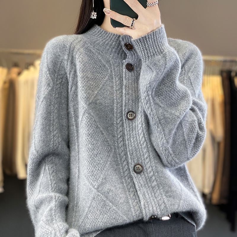 京绒羊2025秋冬半高领100%纯羊毛开衫女士菱形格宽松显瘦毛衣外套