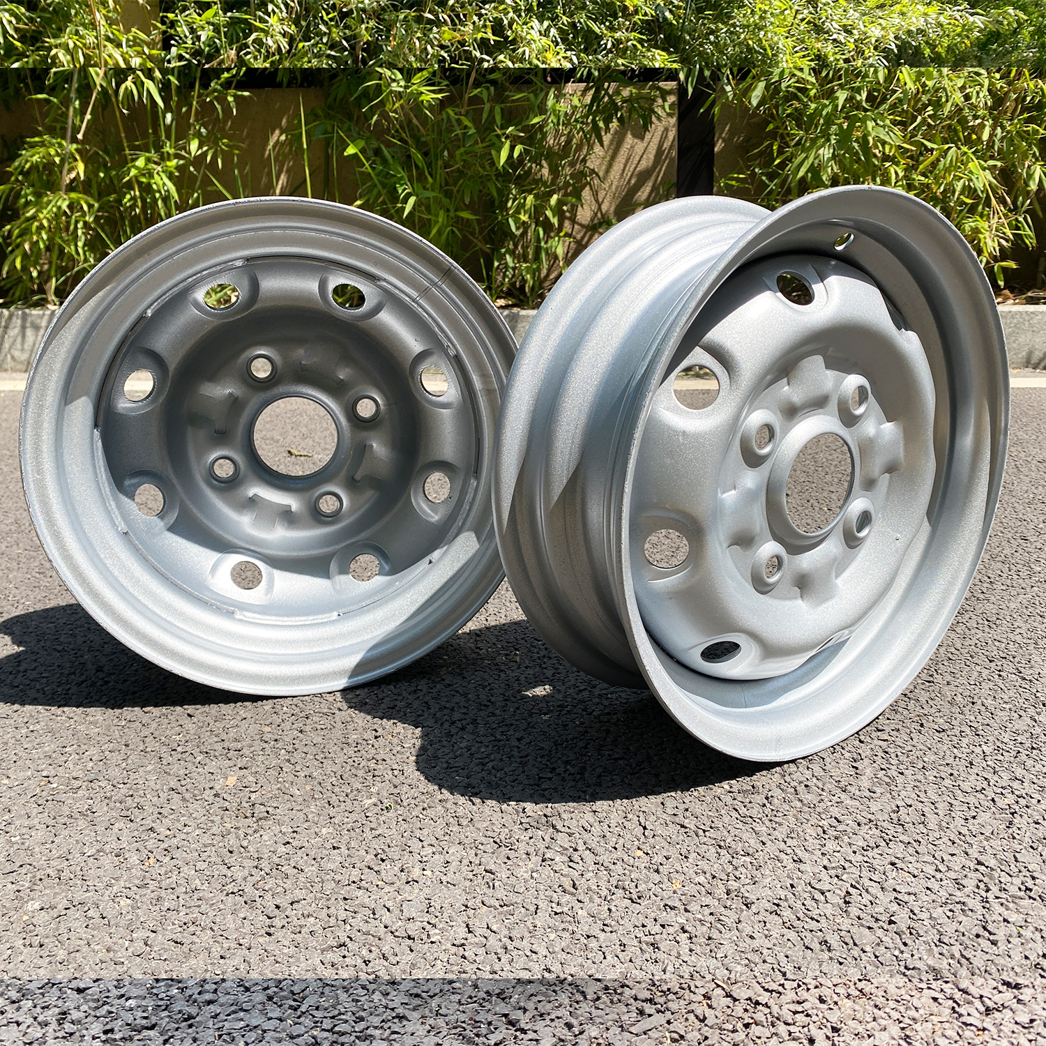 电动四轮轮毂加厚钢圈加厚耐用