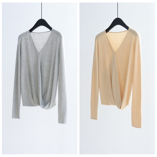 轻熟气质交叠V领天丝针织衫长袖26早春莱赛尔上衣轻薄套头防晒女