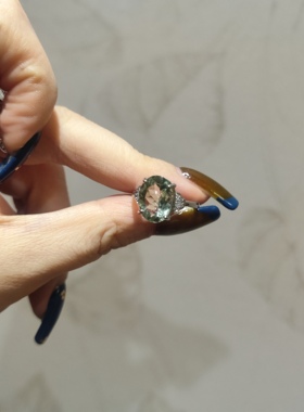 2025新品简约ins风钻切绿水晶钛钢托开口可调节戒指饰品孤品