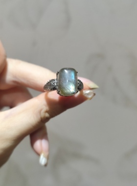 2025新品方糖款钛钢托纯天然拉长石蓝绿光指环开口可调节戒指饰品