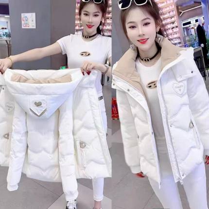 爆款冬季羽绒棉服女短款2024年新款韩版时尚加厚上衣宽松大码外套