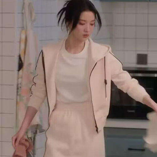 王楚然钱菲舞台同款卫衣半身裙