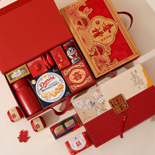 2025新款 含糖高档订婚喜糖回礼伴手礼 婚礼糖果结婚专用成品礼盒装