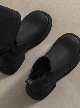 男士马丁靴新款痞帅黑色高帮皮鞋冬季英伦厚底短靴一脚蹬切尔西靴