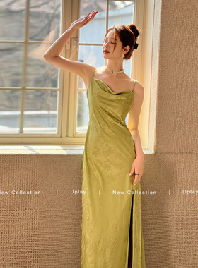 DPLAY夏新中式绿色荡领可调节肩带裙摆侧开衩设计吊带连衣裙长裙