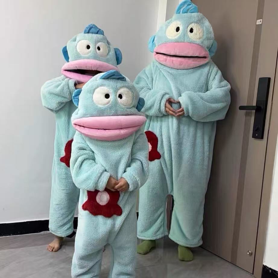 丑鱼连体睡衣一家三口珊瑚绒加厚保暖搞怪卡通可爱亲子睡袍家居服