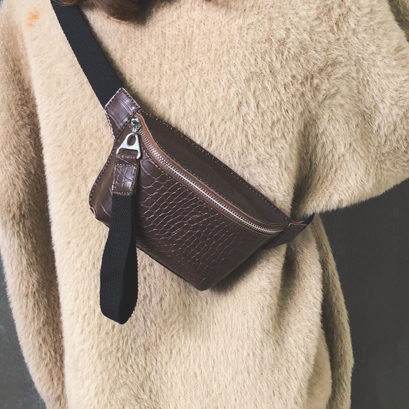 ins Small bag woman 2020 new pattern Korean Edition Versatile Crocodile print Chest pack leisure time One shoulder Inclined shoulder bag Waist packin the Leather/Lady bags/Men's bag, Ms. bags  category - from Buy2taobao.com to provide professional Taobao agent buy service