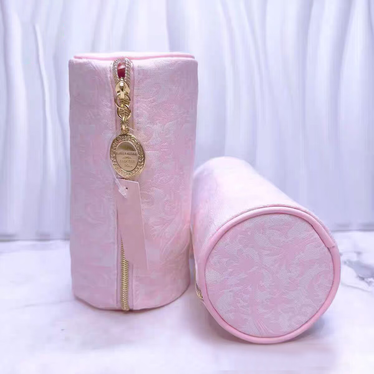 专柜赠品淡粉色布艺圆筒化妆包手拿包便携洗漱包耳机包零钱包笔袋