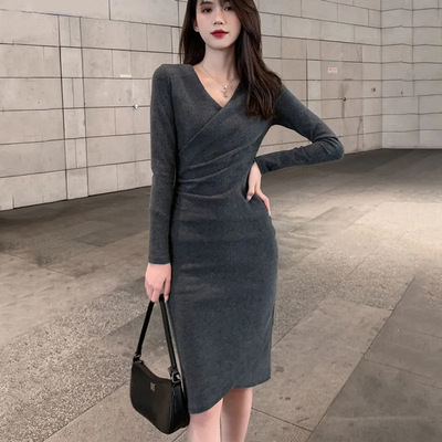 时尚修身连衣裙女春秋202