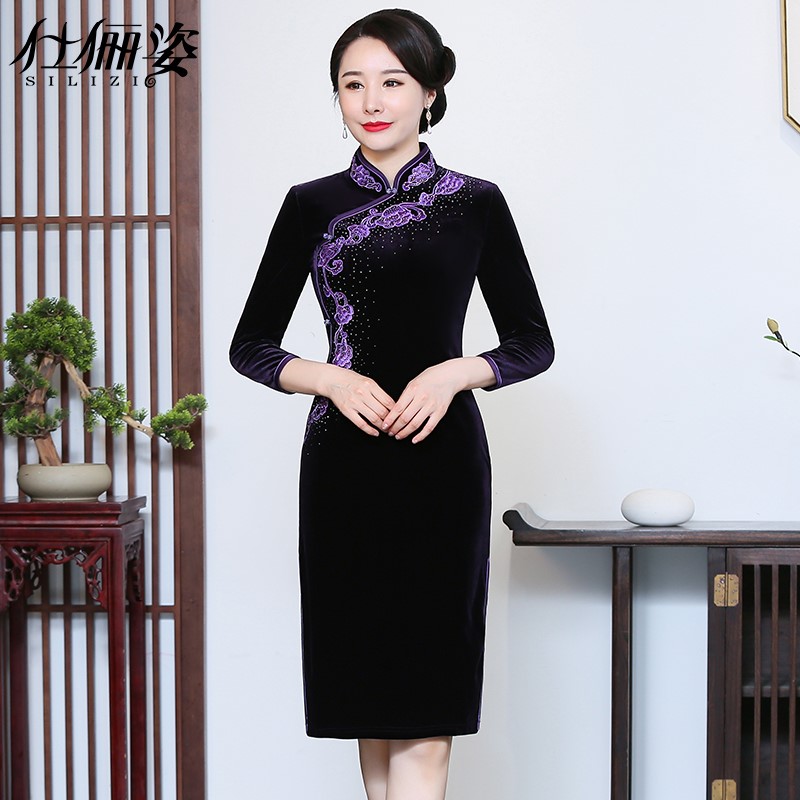 2023秋季女装新款金丝绒旗袍裙国风复古纯色刺绣连衣裙日常优雅