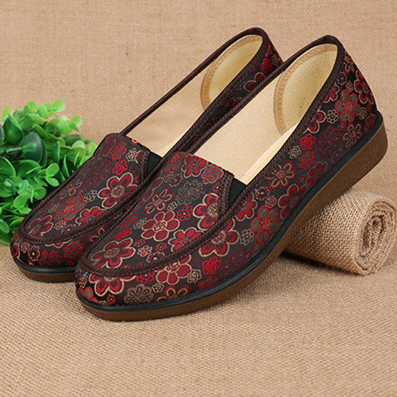 春秋软底防滑老北京布鞋旗舰店官方正品女鞋老年人奶奶鞋女大码43