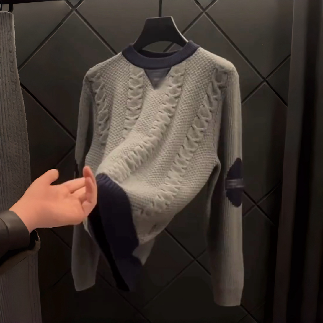 【品质男装】欧洲站2025新款潮奢休闲毛衣时尚男女款老钱风针织衫,男装,针织衫/毛衣,淘宝优惠券,粉丝福利购,淘宝优惠卷