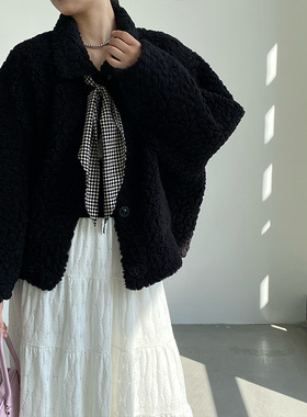 高级感黑色皮毛一体女25冬设计感小众短款宽松保暖上衣