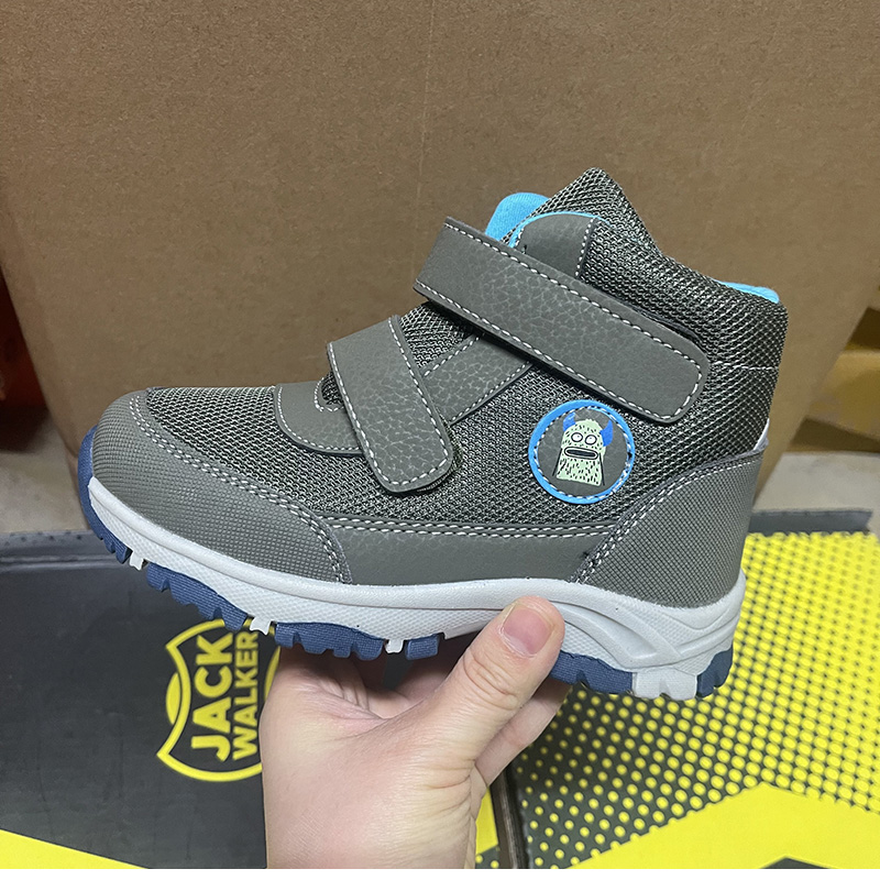 外贸原单男童鞋2025秋冬休闲运动户外登山鞋防滑耐磨高帮中童29码