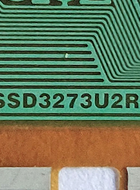 SSD3273U2R4全新TAB熊猫31.5寸Y侧液晶驱动芯片COF卷料直拍