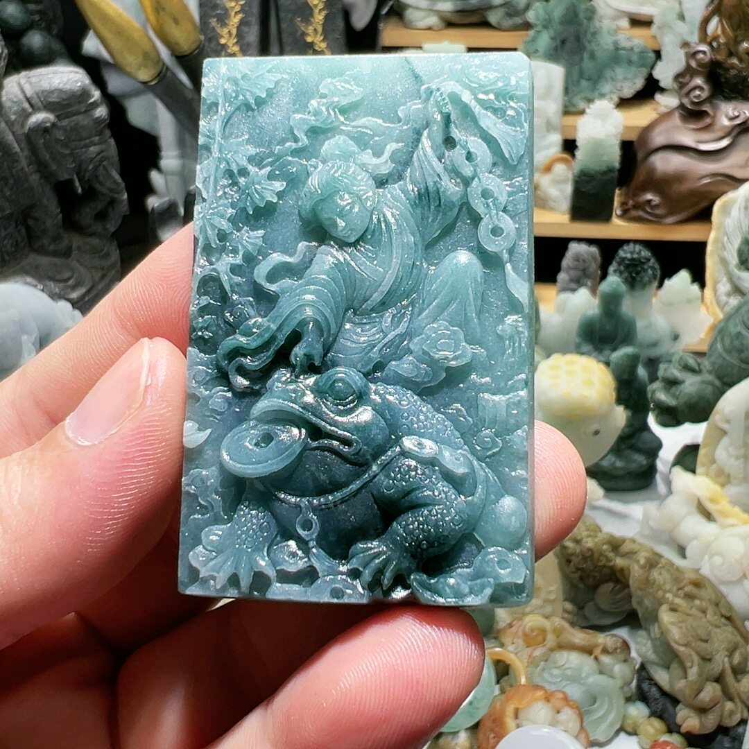 翡翠工厂清货三角金蟾
