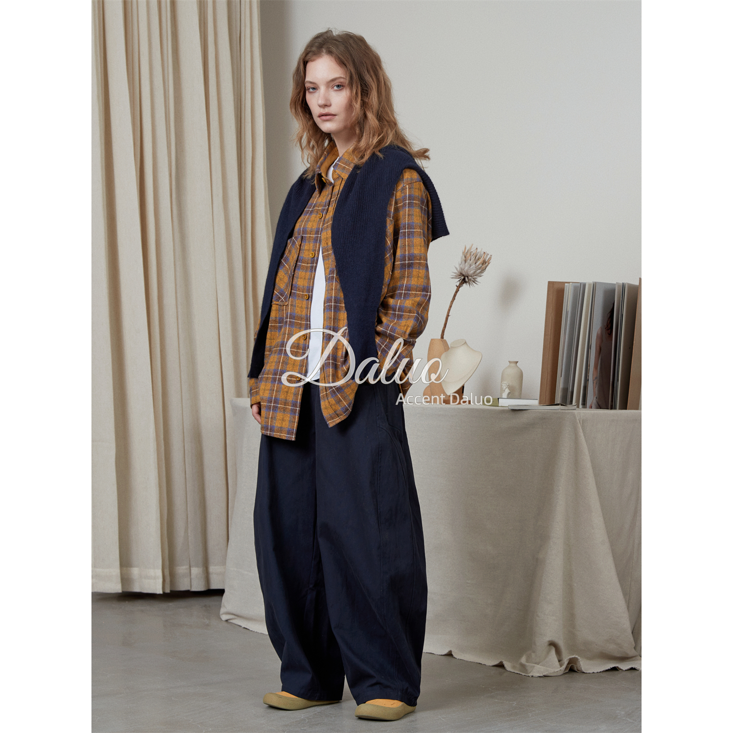 大罗Daluo25秋冬新款 定染水洗纯棉立裁拼接百搭弧形阔腿休闲裤女