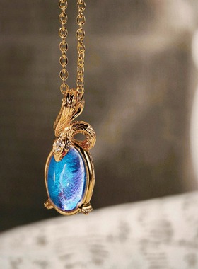 法式轻奢镶嵌天然白水晶大蓝闪蝶精致水晶蛇高级感蛇年项链