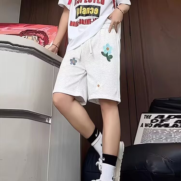 复古小花刺绣短裤男款夏季潮牌宽松慵懒风裤情侣五分裤DK1122P30，男装牛仔裤，星座1013-2