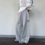 灰色