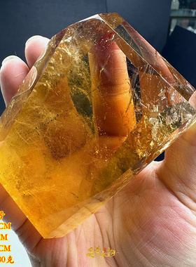 黄水晶摆件 方块状 天然水晶原石打磨 颜色未优化 姜黄色 晶体透