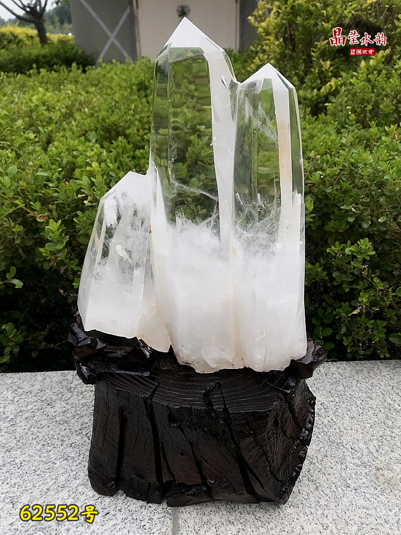 白水晶柱纯天然原石打磨摆件