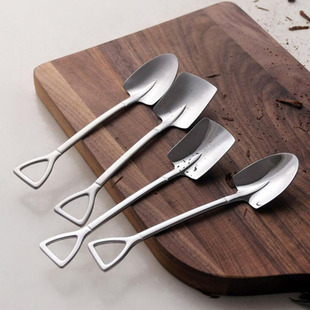 轻奢INS铁楸造型勺子创意SUS304不锈钢工兵铲调羹甜品勺