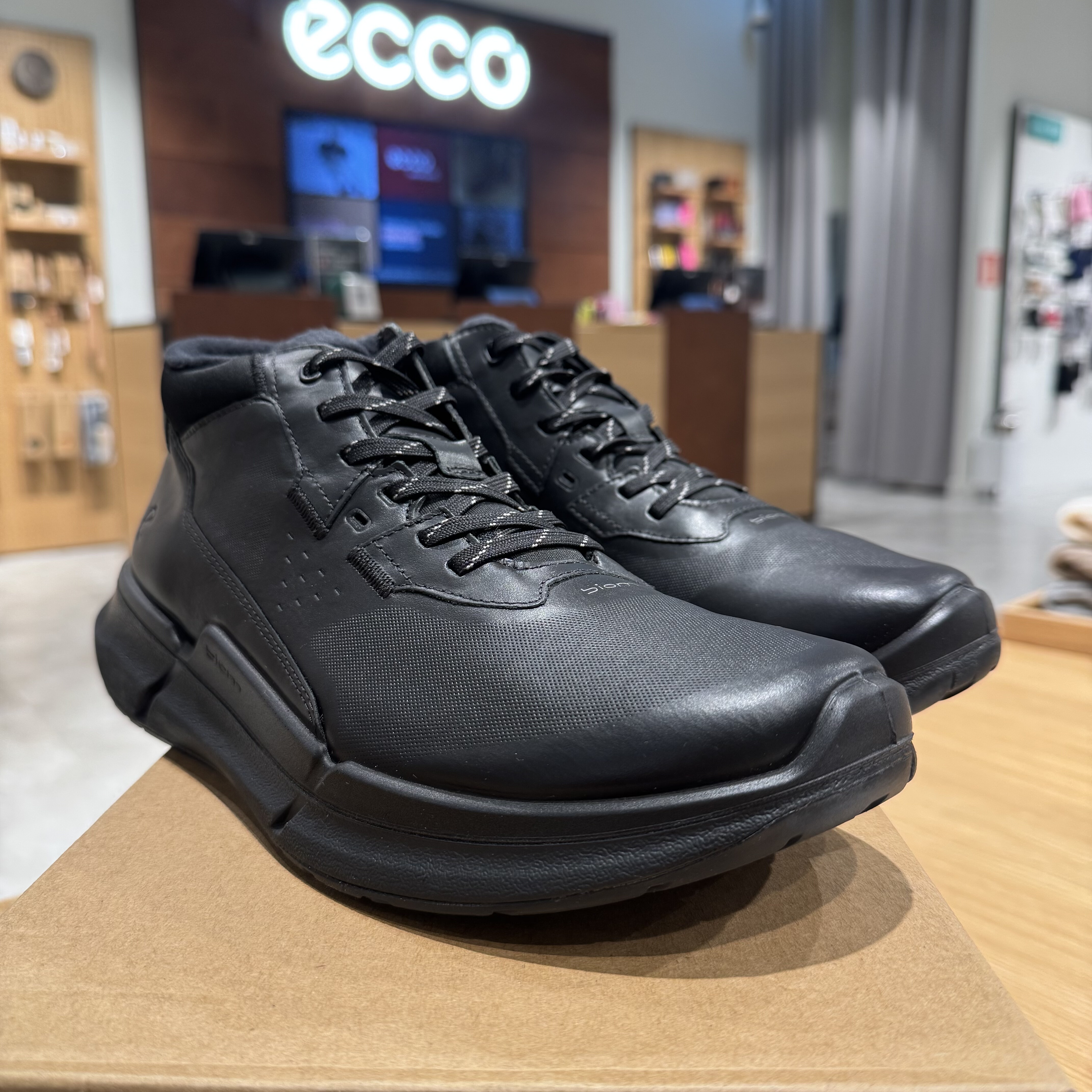 ECCO爱步男鞋25秋冬新款保暖牛皮休闲鞋中帮缓震biom健步鞋830894