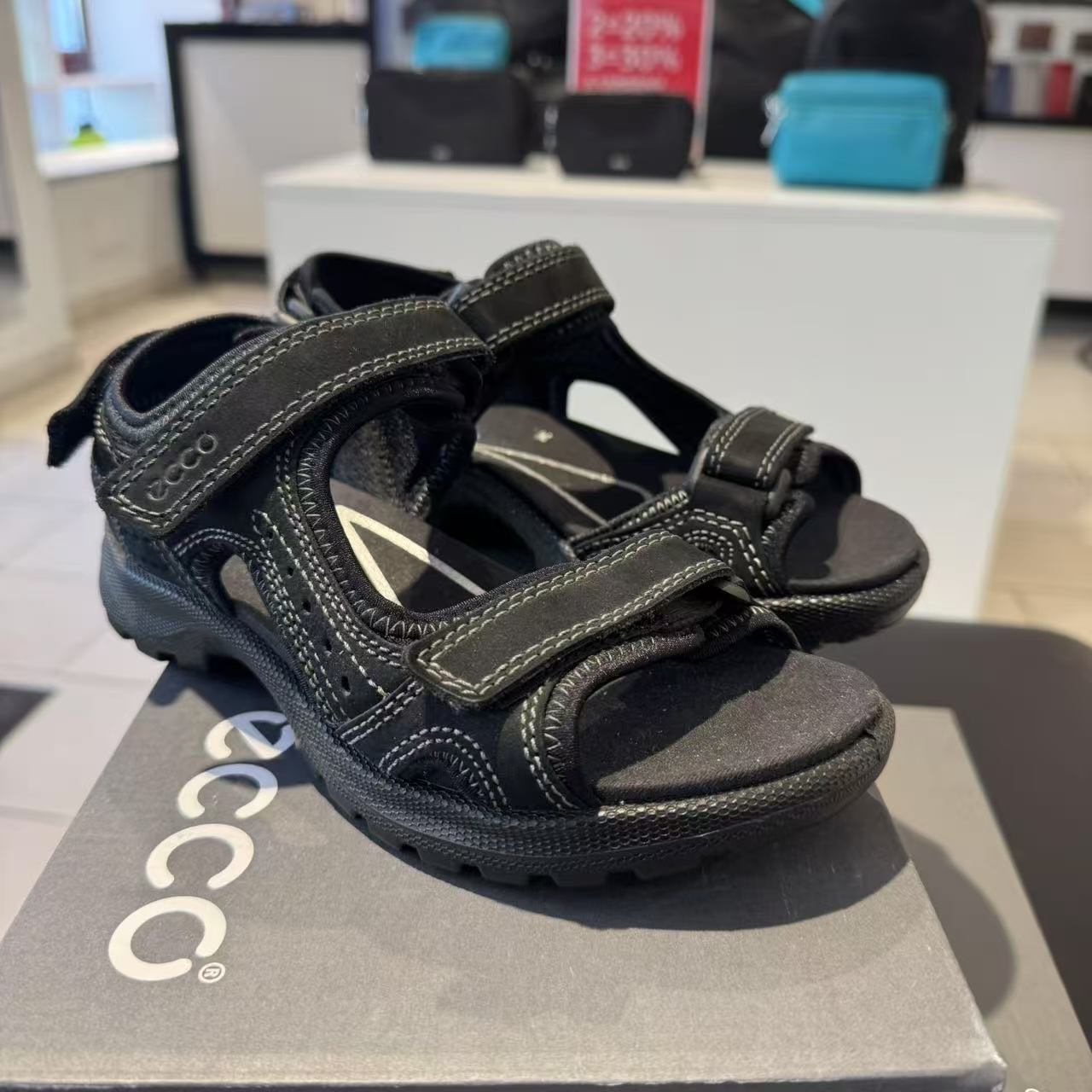 ECCO爱步女鞋25新款休闲露指凉鞋魔术贴平底舒适沙滩鞋690043