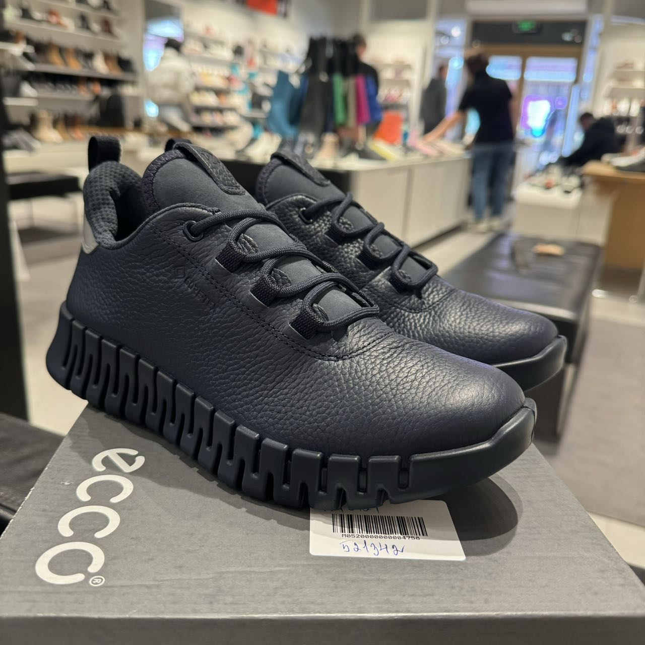 ECCO爱步秋季运动休闲女鞋218233