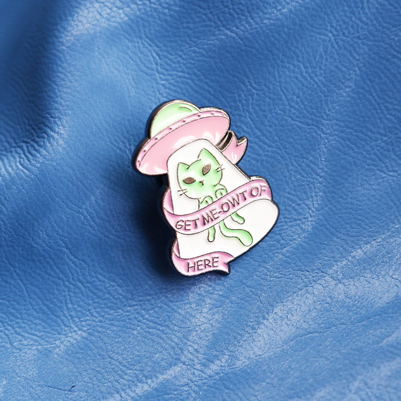 get me-owt of here外星人猫ufo胸针合金徽章精致礼物创意搭配固