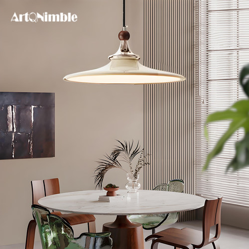 中古风餐厅吊灯2026新款法式复古餐桌灯圆桌灯飞碟灯饰高级感