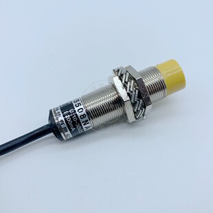 电容式接近开关 XS4R-N5508NA/B M18系列传感器 1-8mm 可调