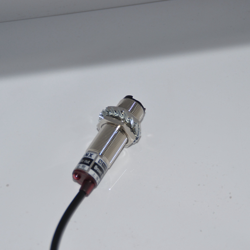 【原装正品】ZHELE  光电开关E3S-TN5503NX  M18红外线 质保2年