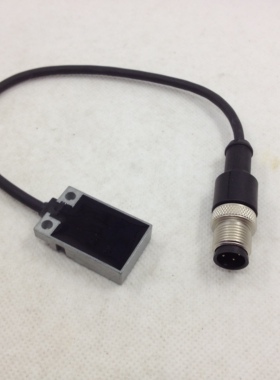 原装正品 巴鲁夫 BALLUFF 磁性开关 BESR01ZC-PAC70B-BP00.2-GS04
