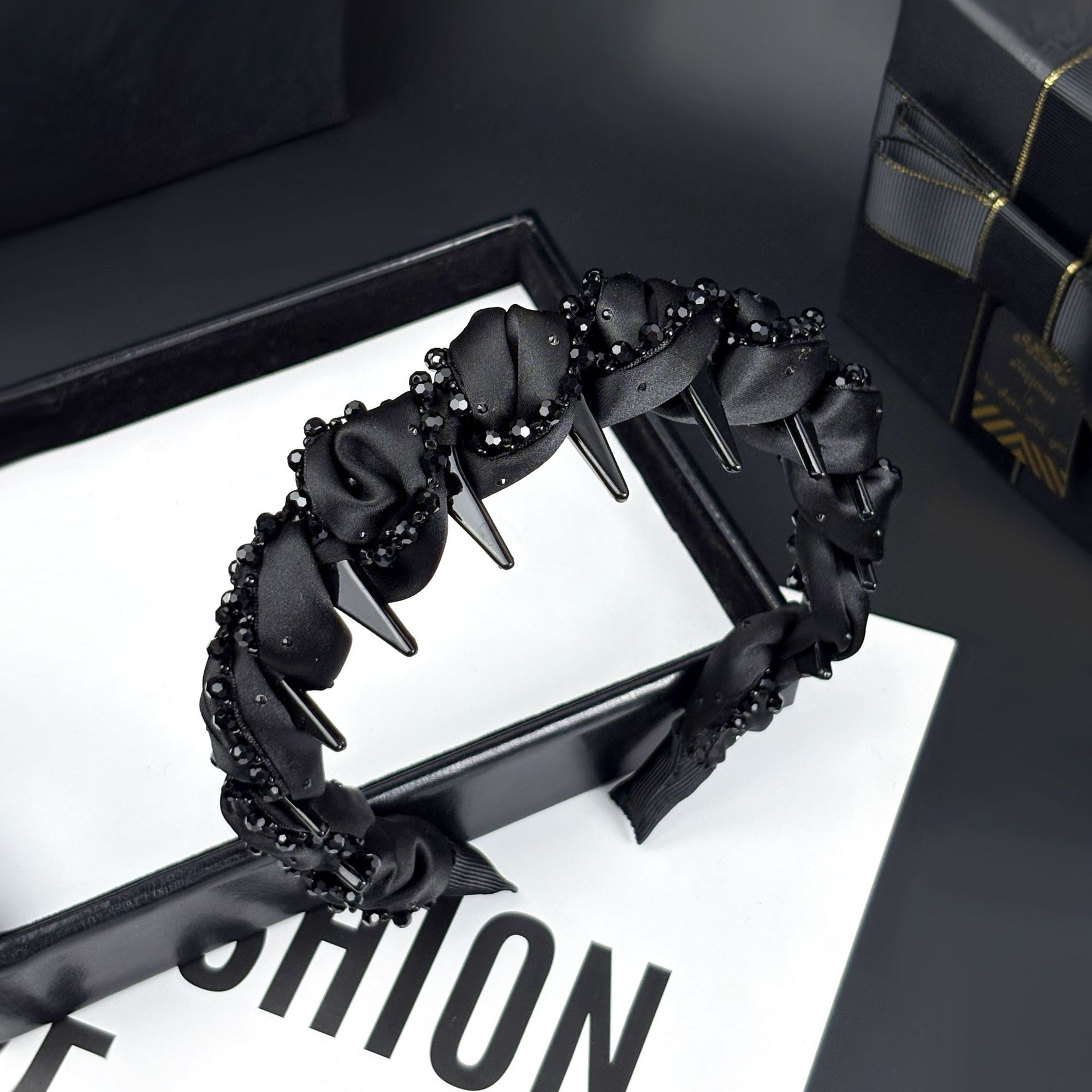 缎面新款复古水钻波浪发箍女带齿防滑压发洗脸头箍高颅顶发卡头饰