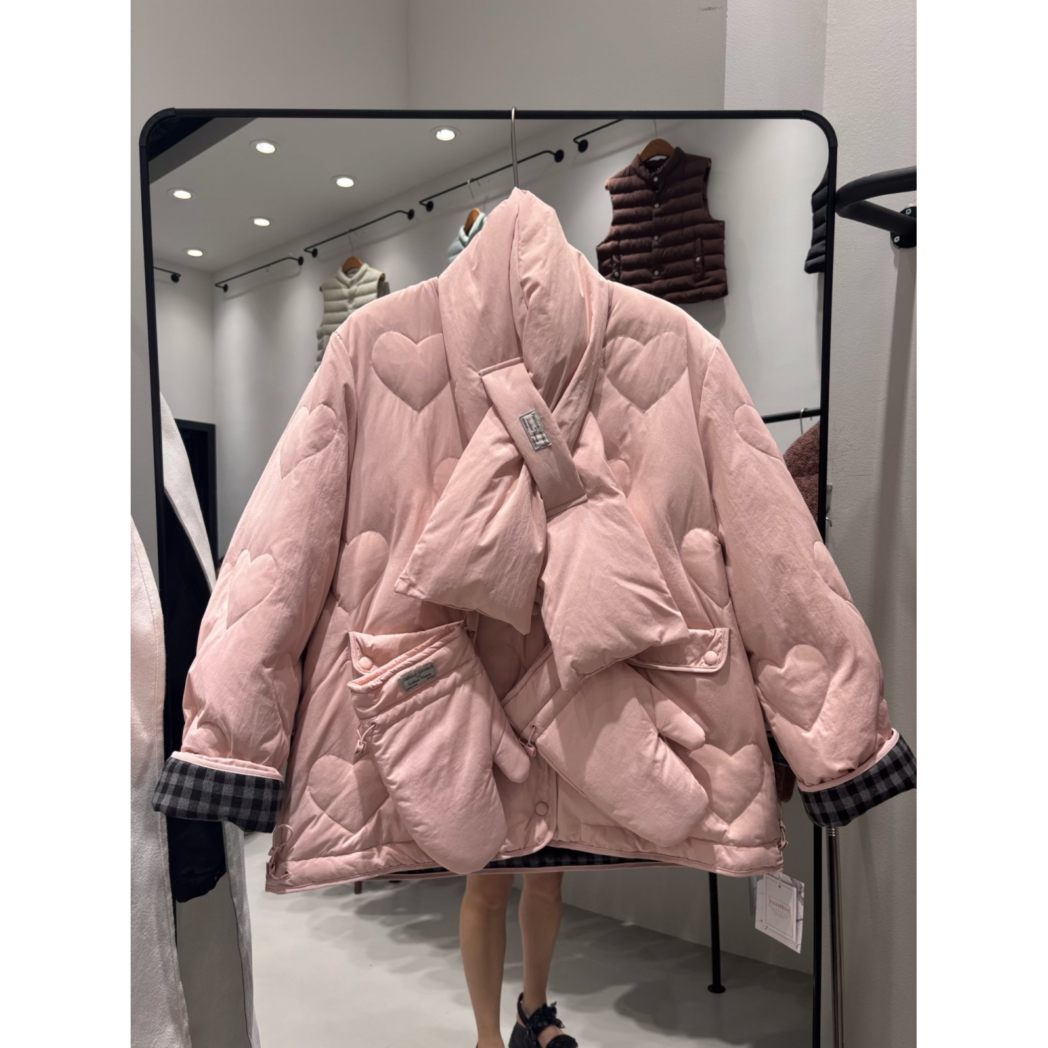 2025冬季新款爱心双面羽绒服女短