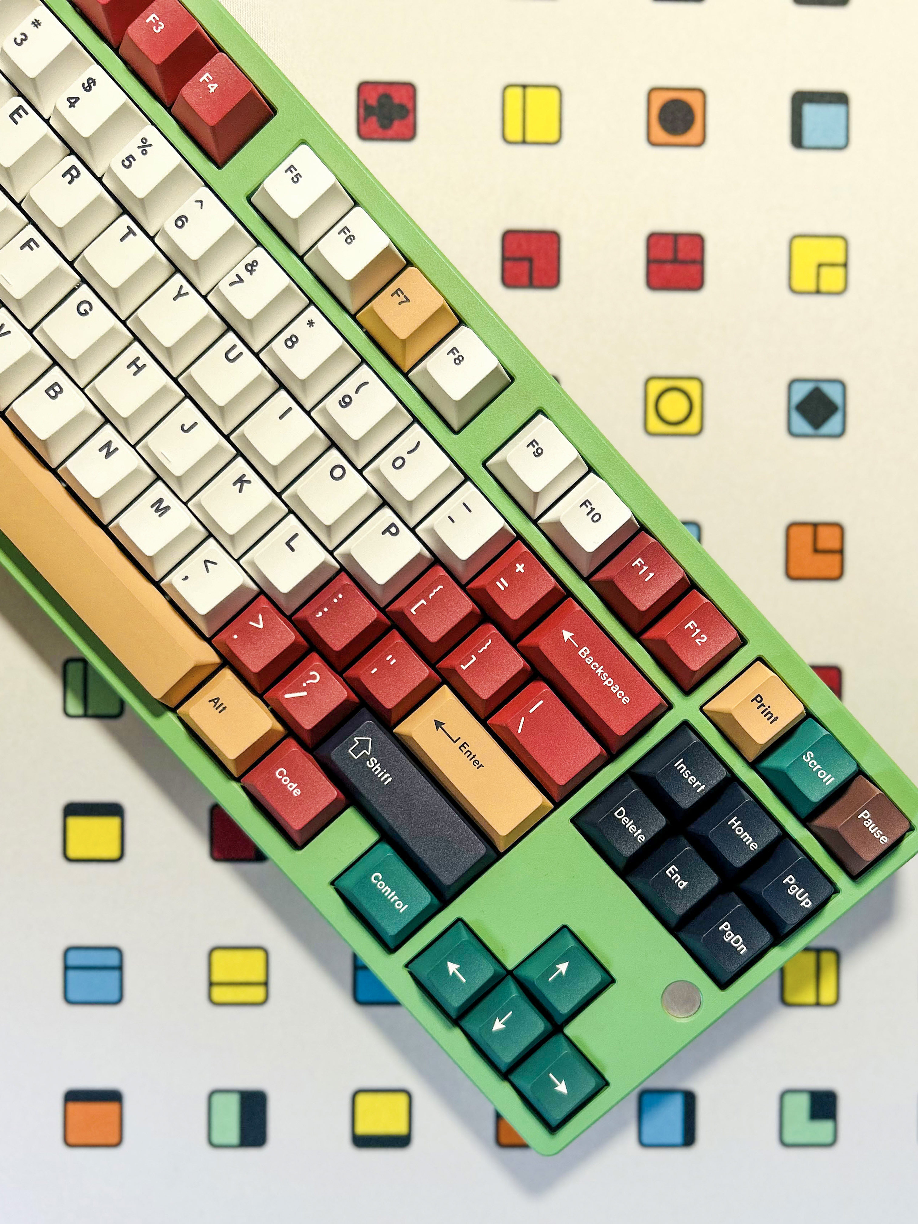 MIXED LIGHTS - RETRO MIXED LIGHTS CUSTOMIZED KEYBOARD PBT DYE SUBLIMATION ORIGINAL HEIGHT KEYCAPS